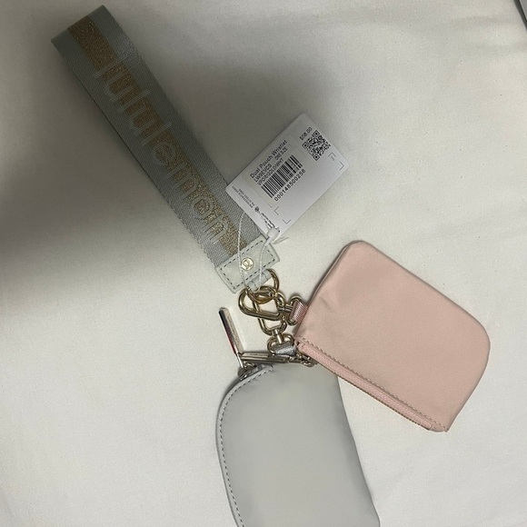 72 Lululemon Dual Pouch Wristlet Wordmark - Vapor Gold White - Picture 6 of 6